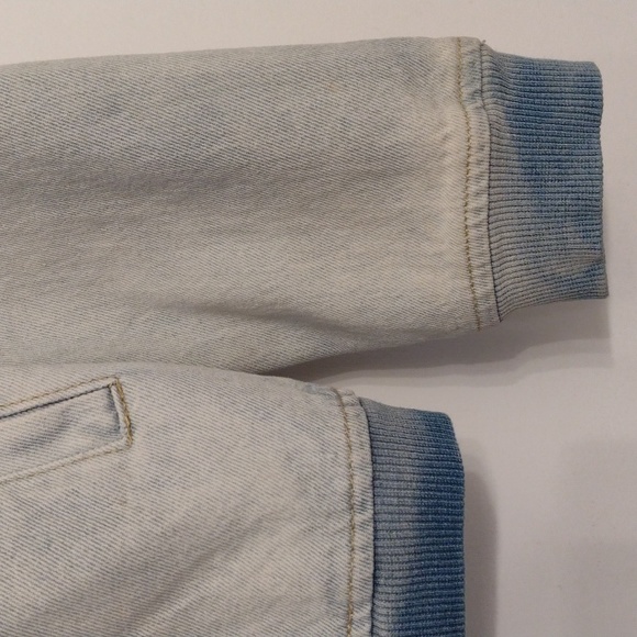 Forever 21 Oversized Denim Trucker Jacket size XS - Picture 6 of 16